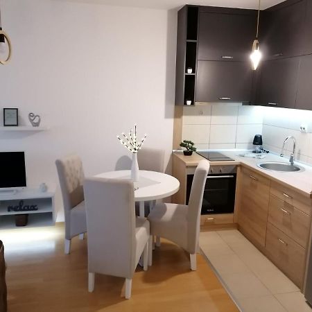 Emili Apartman Jagodina Exterior foto
