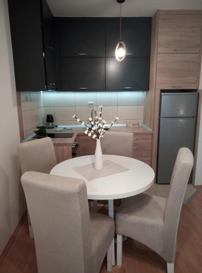Emili Apartman Jagodina Exterior foto