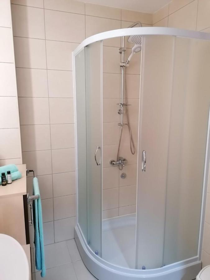 Emili Apartman Jagodina Exterior foto